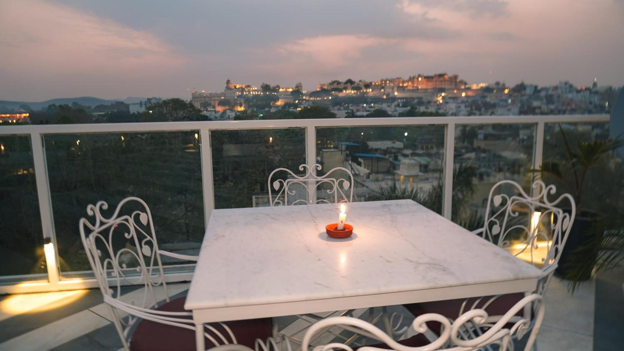 Hotel Naren Villa Udaipur Exterior photo